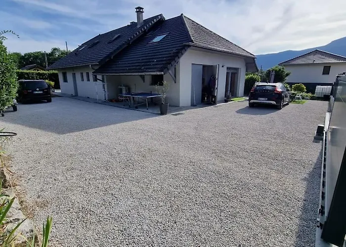 Spacieux T3 Neuf Au Calme Proche Toutes Commodites Apartment